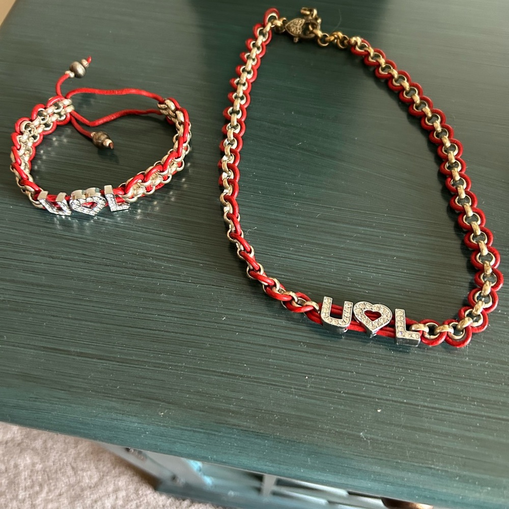 University of Louisville Necklace and Bracelet Set